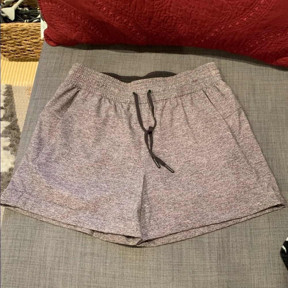 Lululemon Spring Break away shorts